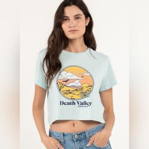 Levi's Jordie Death Valley Cropped T-Shirt Size XLarge